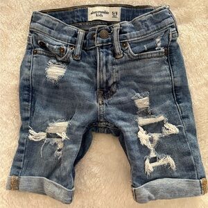 Abercrombie kids distressed jean shorts (5/6)